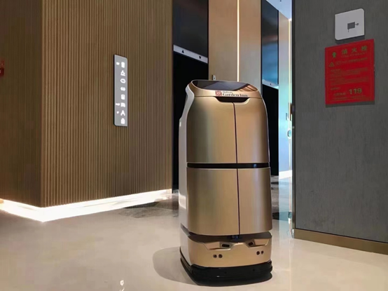 酒店智慧探索之路，擎朗機(jī)器人能帶來什么？
