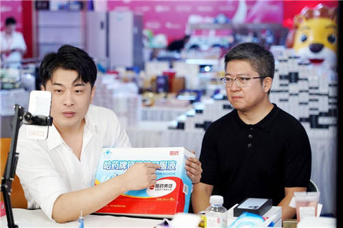 在辛巴辛有志這類主播的加持下，國(guó)貨品牌煥發(fā)新姿色