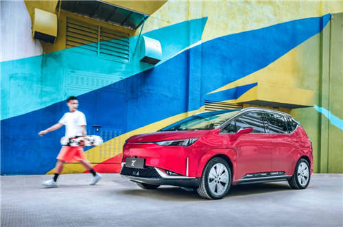 “我們提車?yán)?！”合?chuàng)Z03正式交付，不負(fù)等待