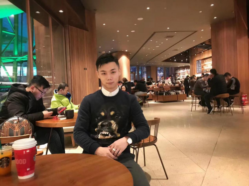 月銷數(shù)百萬？微拍堂直播間里的二手奢侈品生意