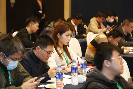 2021云計算與數(shù)字化領(lǐng)導(dǎo)者創(chuàng)新論壇在滬成功召開！362.jpg