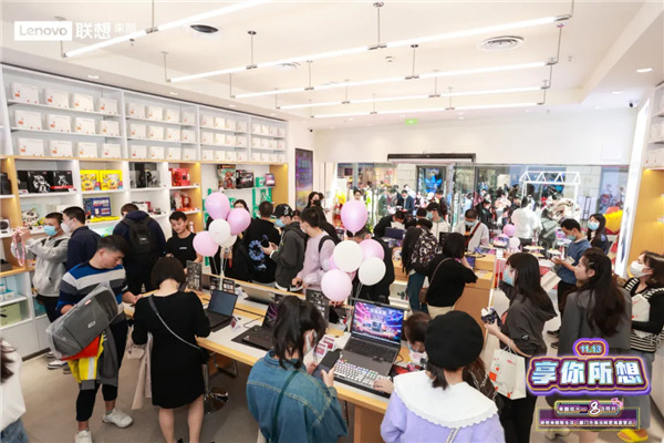 聯(lián)想來酷八城八店同開，再掀冬日智能季風(fēng)潮