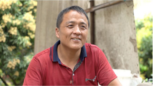 “芽菜大王”轉(zhuǎn)行成為貨拉拉司機 每天小目標(biāo)超額完成