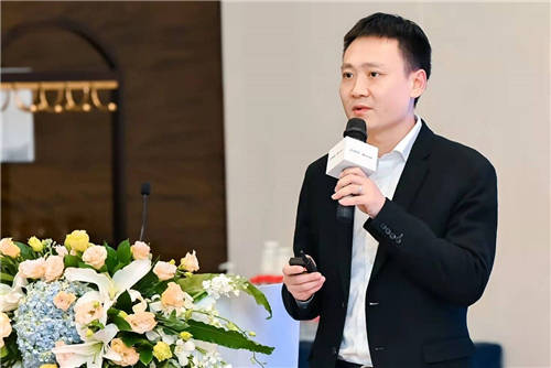 華為云潘捷：九類關(guān)鍵能力、六大解決方案，華為云助力車企數(shù)字化轉(zhuǎn)型
