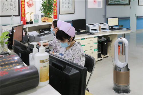 戴森向北京多家三甲醫(yī)院捐贈空氣凈化風扇，為冬季送去潔凈空氣