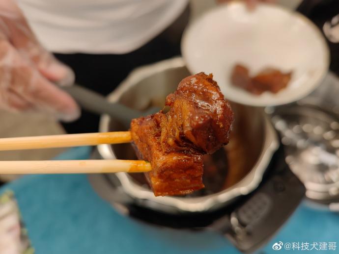 添可智能料理機(jī)和蘇泊爾哪個好？哪個值得買？