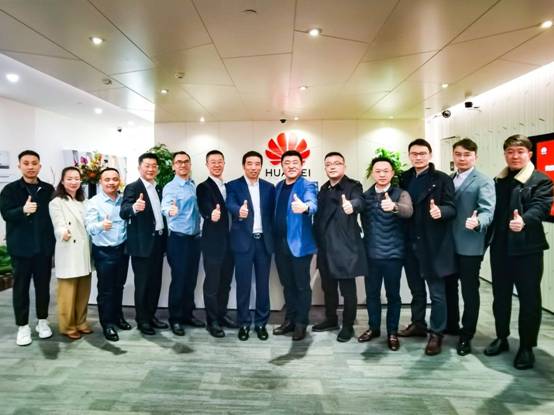 新突破！宇信科技與華為強化縱深合作！