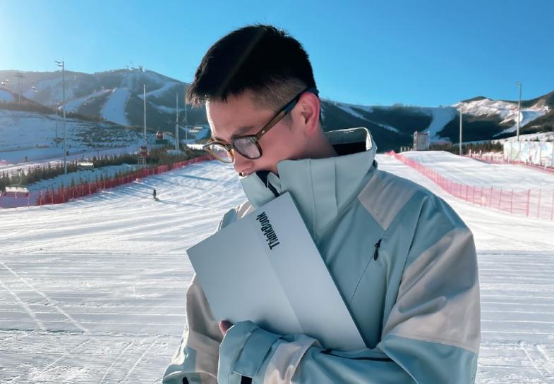 ThinkBook 13x冰雪藍(lán)全新亮相，與眾多冰雪達(dá)人踏板逐夢、破冰前行