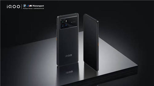 滿足你對高素質直屏的所有期待！iQOO 9是如何做到的