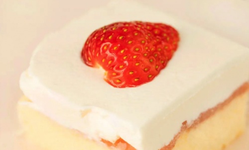21cake好不好？選一款浪漫蛋糕送給心愛的她