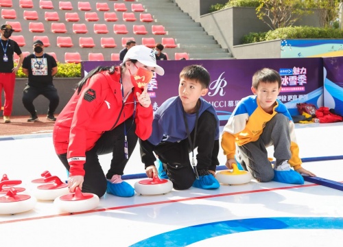 冰雪訓(xùn)練營點燃慕思工業(yè)園 慕思以守護國民健康為信念奔赴IPO