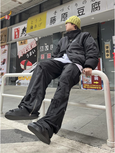 誰說穿拖鞋出門就是邋遢？你一定沒試過優(yōu)調(diào)兩條帶涼拖！