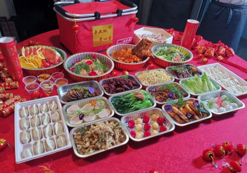 順豐同城聯(lián)合百大餐飲品牌打造年夜飯專送，助力萬家團(tuán)圓！