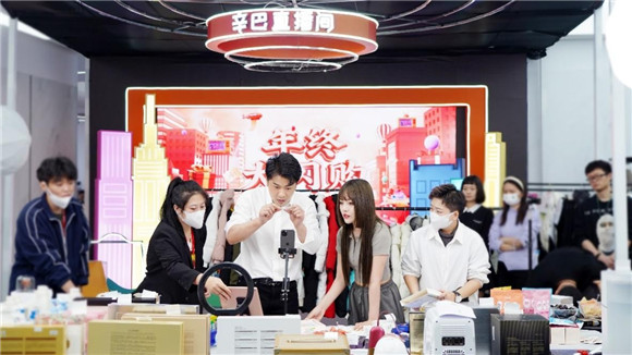 從辛巴的用戶思維，看雙重維度下的直播電商運(yùn)營(yíng)方法