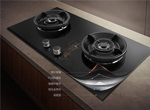 燃?xì)庠钇放婆判邪衲阍趺纯?？硬核科技聚焦味?/></p><p>五重防爆面板，多重安全把關(guān)</p><p>和選購翻車say no!通過以上幾點(diǎn)分析，相信大家已經(jīng)明白，一款優(yōu)質(zhì)的燃?xì)庠钍遣粫?huì)被燃?xì)庠钇放婆判邪竦葴y評限制銷售。俗話說得好，酒香不怕巷子深，企業(yè)只要把質(zhì)量落到實(shí)處，不缺網(wǎng)紅、大V安利，更不缺回頭客。方太多年聚焦集成產(chǎn)品，匠心打造防干燒系列集成灶，爭取為更多消費(fèi)者帶來優(yōu)質(zhì)服務(wù)。</p>						<p style=
