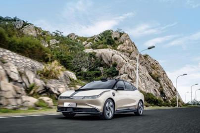 威馬汽車是中國(guó)主流市場(chǎng)領(lǐng)先最大電動(dòng)汽車品牌，研發(fā)了EX5、W6等產(chǎn)品