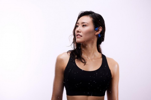 從熱劇《盛裝》到雜志《Champion》，韶音運動耳機為何總是時尚icon