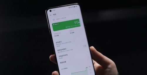【實驗室】安卓與iOS性能全方位PK，能打得過嗎？