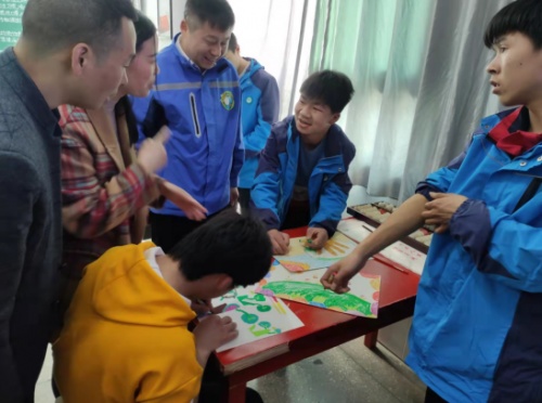 啄木鳥家庭維修第一顆種子計劃之酉陽特殊教育學(xué)校312公益行