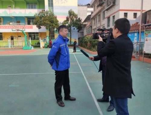 啄木鳥家庭維修第一顆種子計劃之酉陽特殊教育學(xué)校312公益行