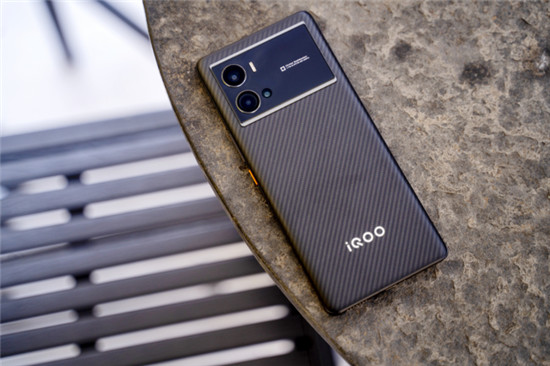 鎖定3月17日！倍輕松×iQOO 跨品聯(lián)合，超多福利等你來