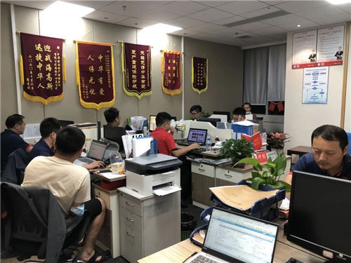 中華聯(lián)合財險細心做好臺風防范措施