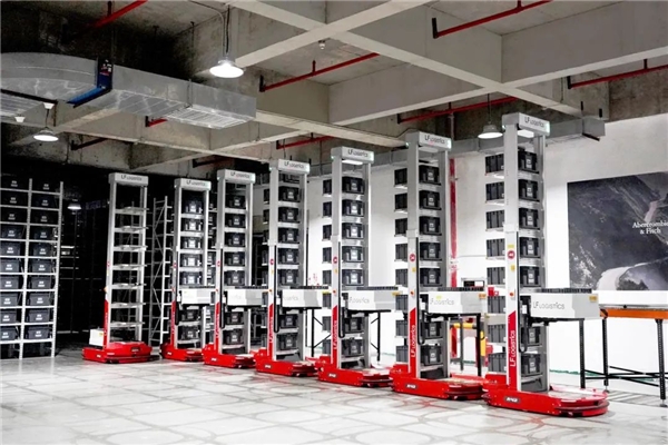 海柔創(chuàng)新使用機(jī)器人技術(shù)，幫助中老年人再就業(yè)