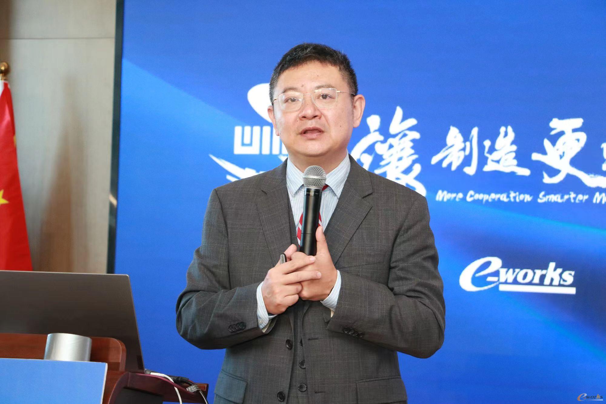 圖6 中國(guó)企業(yè)知識(shí)開(kāi)源計(jì)劃創(chuàng)始人、布道師陳果