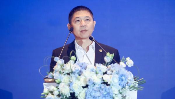華為數(shù)通王雷：AI從“精英專屬”走向“大眾普惠”，品智聯(lián)接加速智慧轉(zhuǎn)型