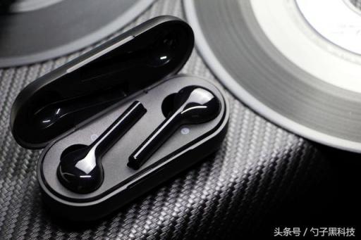 這個(gè)圣誕太給力！ TWS真無線藍(lán)牙耳機(jī)HUAWEI FreeBuds 2 Pro值得關(guān)注