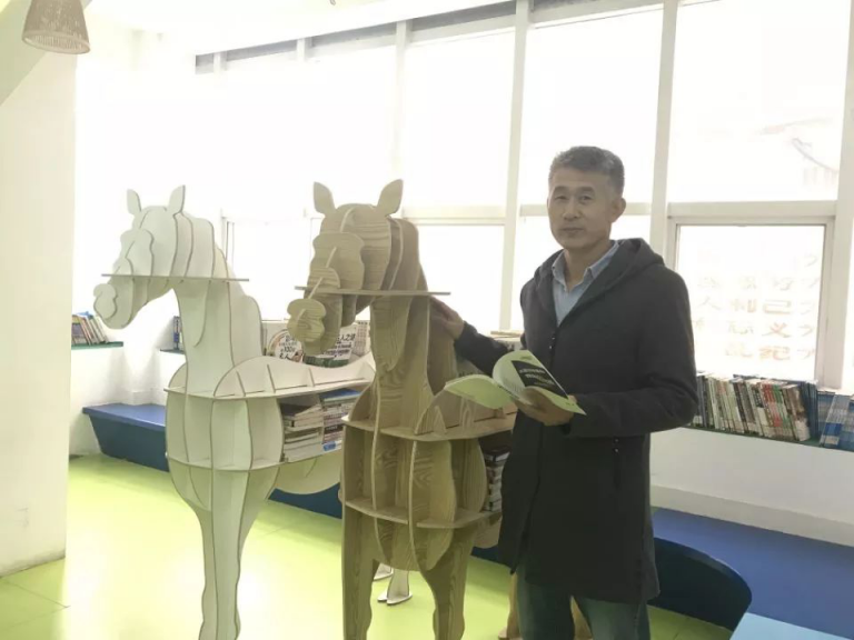 【3D One青少年創(chuàng)新叢書】之《創(chuàng)客學(xué)苑3D打印趣味設(shè)計》