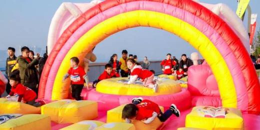 2018小馬星球親子迷你馬拉松第二季圓滿收官，杭州近千組家庭用愛溫暖冬日