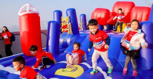 2018小馬星球親子迷你馬拉松第二季圓滿收官，杭州近千組家庭用愛溫暖冬日
