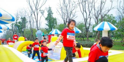 2018小馬星球親子迷你馬拉松第二季圓滿收官，杭州近千組家庭用愛溫暖冬日