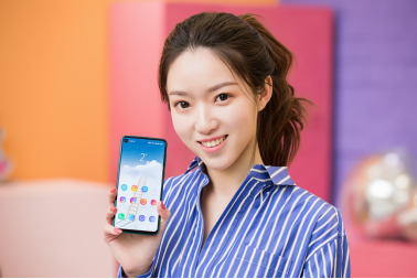 僅售2799元，三星Galaxy A8s用黑瞳全視屏彰顯技術(shù)實力