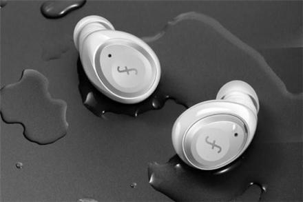 2018年度真無線藍(lán)牙耳機(jī)為何只推薦這兩款？除了 AirPods，還有它。
