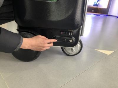 賣到斷貨的黑科技智能騎行旅行箱終于入手了！