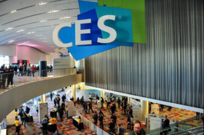 聚焦CES2019：蘇寧將宣布重磅科技信息 或?qū)⒆兏镏袊闶凼袌?/></p><p><strong>技術(shù)創(chuàng)新落地商用：中國創(chuàng)新力量逐漸趕超</strong></p><p>這場科技圈的開年大戲今年來到了第52屆，已然成為全球電子產(chǎn)業(yè)最權(quán)威的風向標，代表了全球科技前進的方向，包括英特爾、英偉達、高通、三星、華碩、百度等世界頂尖的科技公司都會在此推出最先進的技術(shù)理念及產(chǎn)品。</p><p>如果說今年的CES與往年有何不同，那么無疑是單領(lǐng)域的技術(shù)創(chuàng)新正在向?qū)嵱眯赃~進。今年CES的重點預計將集中在5G、物聯(lián)網(wǎng)、智慧城市、智慧零售及<a href=