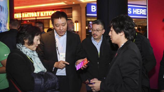 CES 2019最擁擠的展位：體驗聯想手機需提前排隊