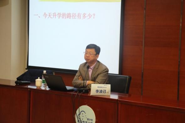 載行囊而來，滿載而歸