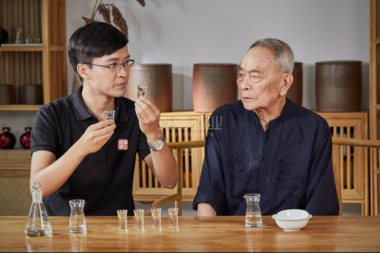 支云酒業(yè)受邀亮相紐約時(shí)代廣場(chǎng)，向全球華人拜年