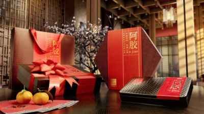 帶上東阿阿膠 ?；丶铱纯?/></p><p>隨著父母年齡的增大,他們的身體機能也在逐漸下降,一旦有個頭疼腦熱需要好久才能恢復,而東阿阿膠滋補養(yǎng)身的效果有目共睹。據(jù)《神農(nóng)本草經(jīng)》 記載:“阿膠久服、輕身益氣”。長期服用阿膠具備滋陰補血的功效,而東阿阿膠作為阿膠行業(yè)的大品牌,擁有國家級保密工藝,采用得天獨厚的地下水資源——阿井水及精選原料古法煉制而成。其產(chǎn)品質(zhì)量及功效更是具有強有力的保障,是孝敬父母、表達孝心的不二選擇。</p><p>對老年群體來說,將阿膠打粉制作蜂蜜雞蛋阿膠膏、阿膠羹、阿膠粥、阿膠雞蛋湯等更有利于父母身體吸收。</p><p>全心呵護父母身體健康,是我們子女應(yīng)盡的責任。</p>              	<p style=