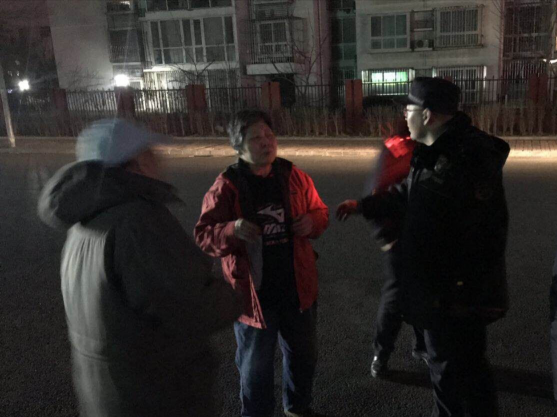歲月靜好的背后是這群人在負(fù)重前行，100位“三公里燈塔”人物新鮮出爐