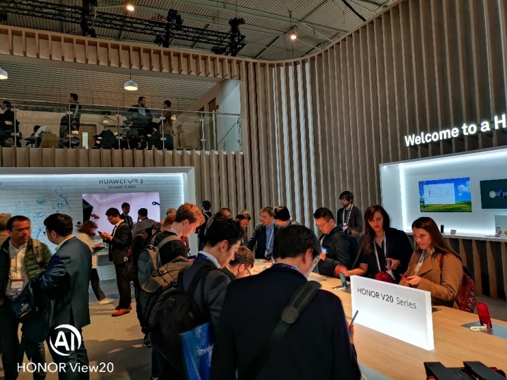 銷量口碑雙豐收，榮耀V20全球銷量已超150萬(wàn)