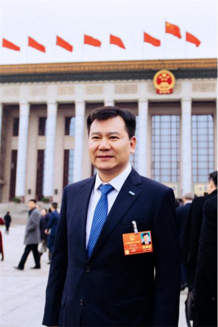 科技物流深度融合，全國人大代表張近東建議推進末端配送新模式落地