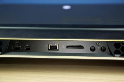 在CES2019上，ALIENWARE帶來了一臺(tái)擁有全新LEGEND設(shè)計(jì)語言的筆記本電腦——Area-51m。