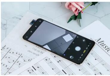升降式攝像頭讓你的美盡情展現(xiàn)，vivo X27讓拍照好看更好玩