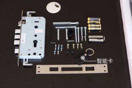 解決你的智能鎖選擇困難癥，乾坤CHIEN KUN智能鎖6806型號開箱測評