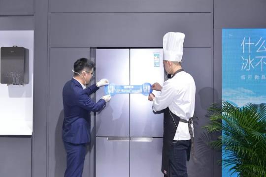 三文魚原鮮挑戰(zhàn)后，又玩冰水同框，這個(gè)品牌為何熱衷挑戰(zhàn)不可能?