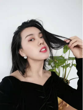 華為nova 4e：S型流光曲線之美帶動(dòng)時(shí)尚新潮流